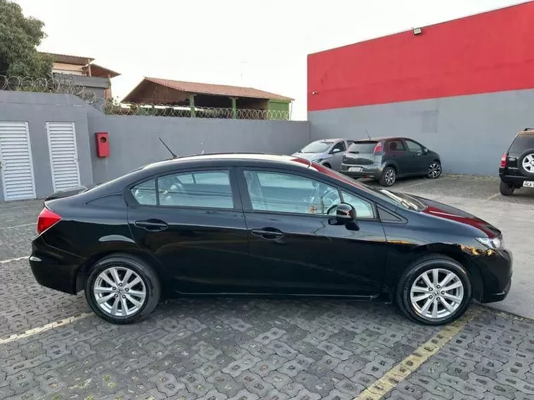 Honda Civic Preto 8