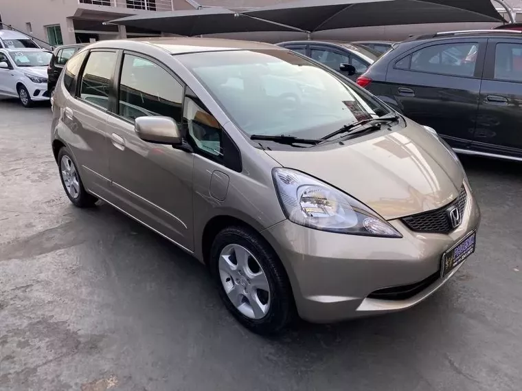 Honda FIT Dourado 4