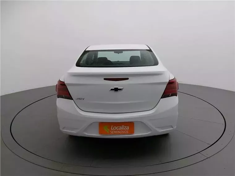 Chevrolet Onix Branco 14