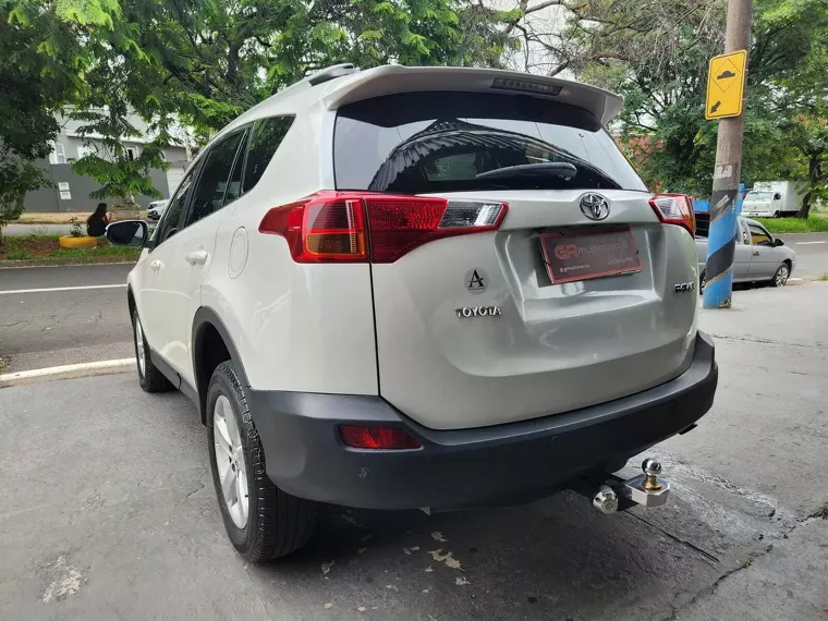 Toyota RAV4 Branco 2