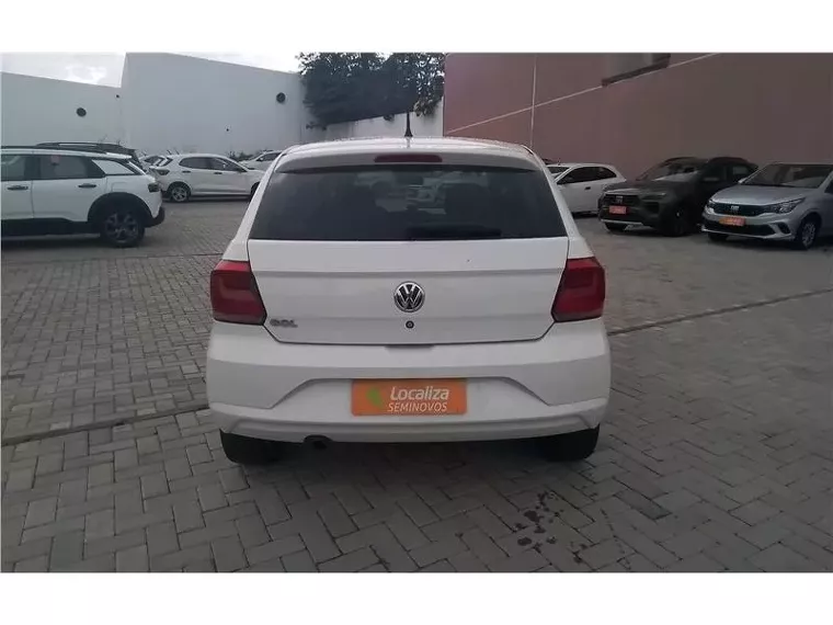 Volkswagen Gol Branco 5