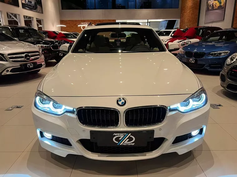 BMW 320i Branco 8