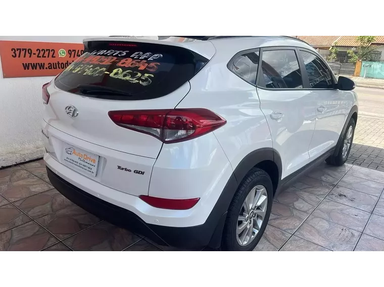 Hyundai Tucson Branco 8