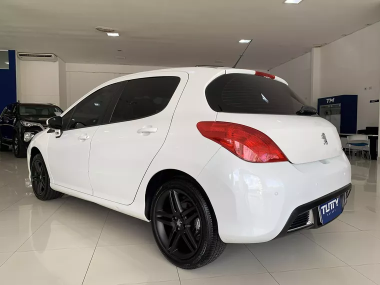 Peugeot 308 Branco 4