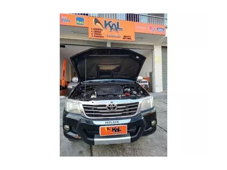 Toyota Hilux Preto 1