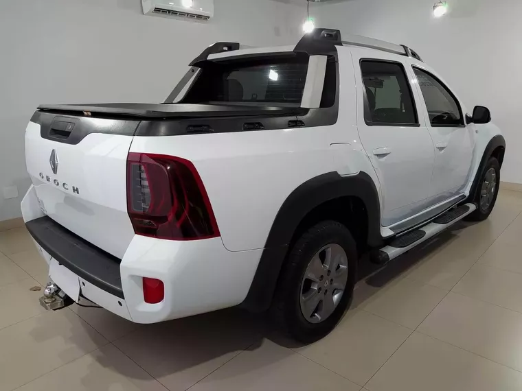 Renault Duster Oroch Branco 14