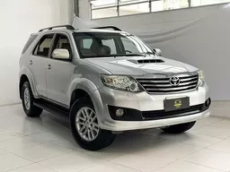 Toyota Hilux SW4
