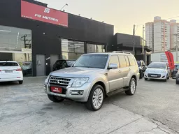 Mitsubishi Pajero Full