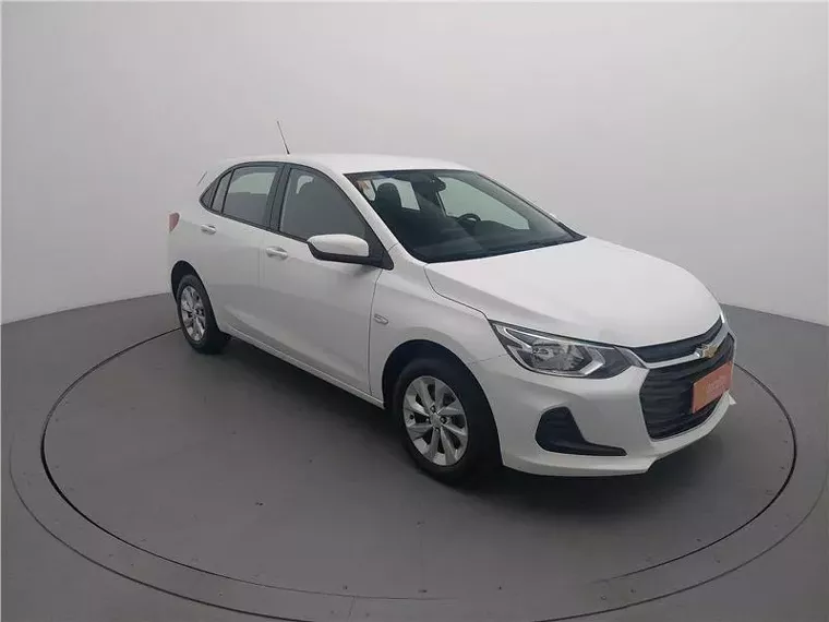 Chevrolet Onix Branco 15