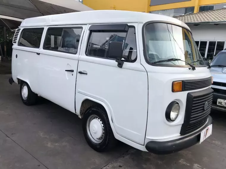 Volkswagen Kombi Branco 9