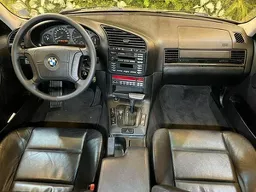BMW 328i