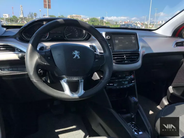 Peugeot 208 Vermelho 15