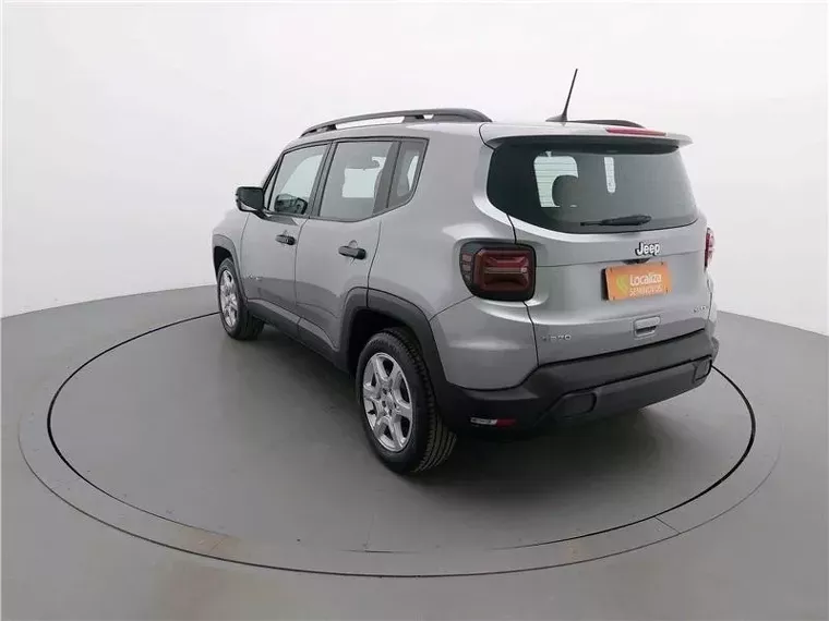 Jeep Renegade Prata 17