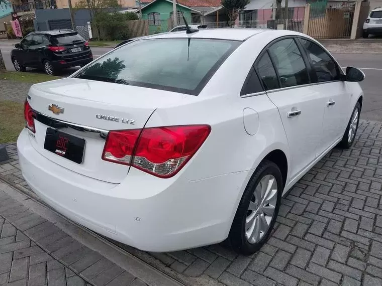 Chevrolet Cruze Branco 17