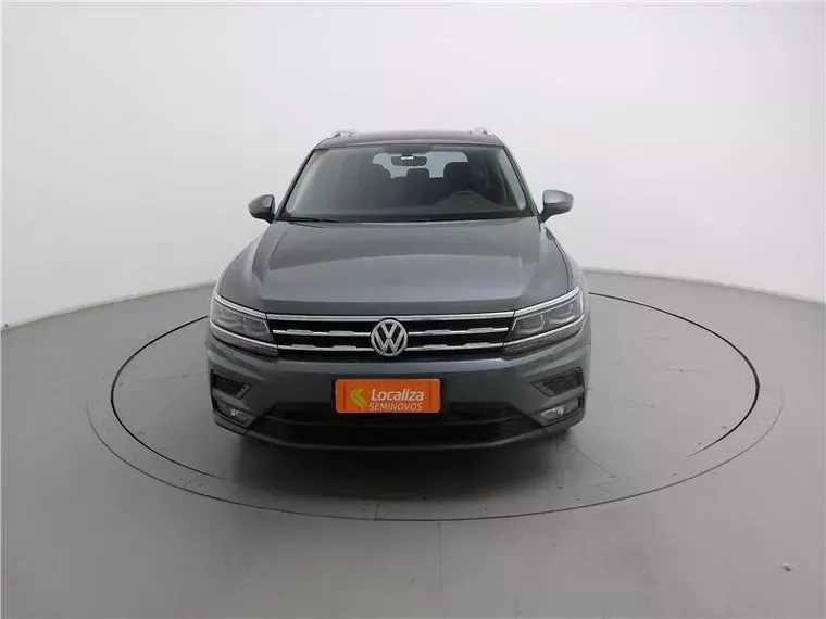 Volkswagen Tiguan Cinza 17