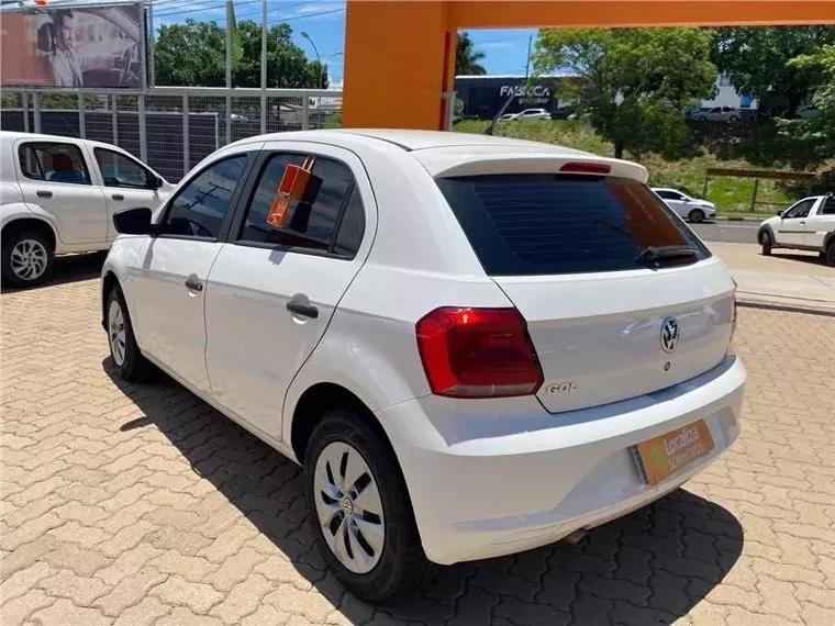 Volkswagen Gol Branco 7