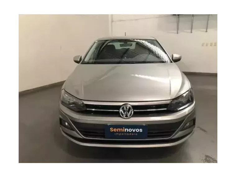 Volkswagen Virtus Prata 2