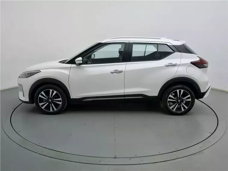 Nissan Kicks Branco 13