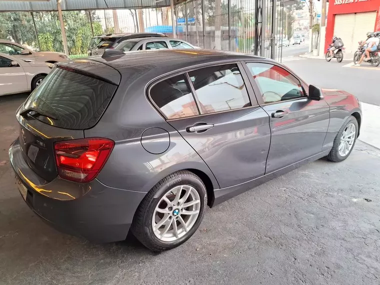 BMW 118i Cinza 8