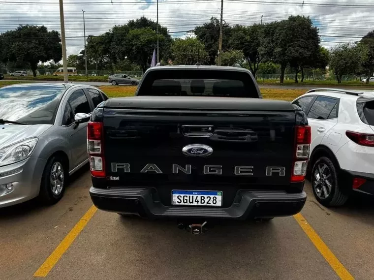 Ford Ranger Preto 5