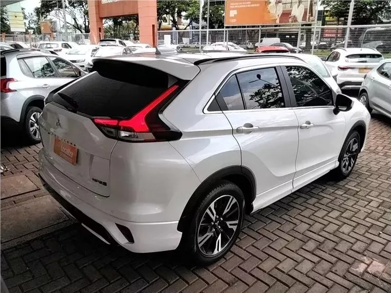 Mitsubishi Eclipse Cross Branco 17