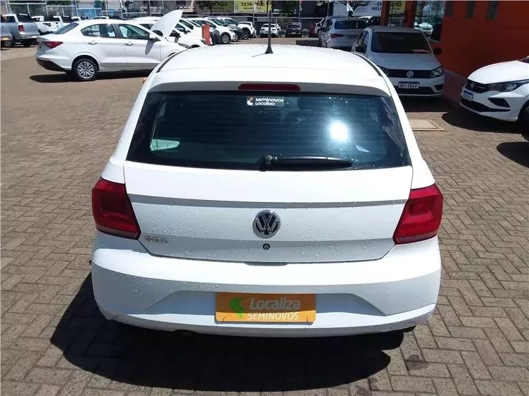 Volkswagen Gol Branco 8