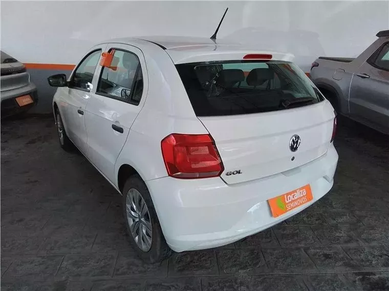 Volkswagen Gol Branco 9