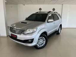Toyota Hilux SW4