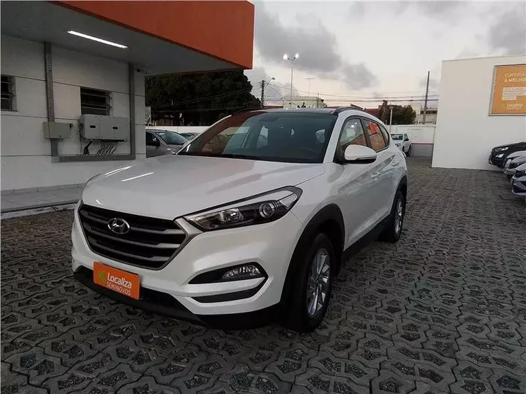 Hyundai Tucson Branco 4