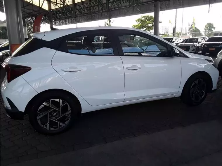 Hyundai HB20 Branco 6