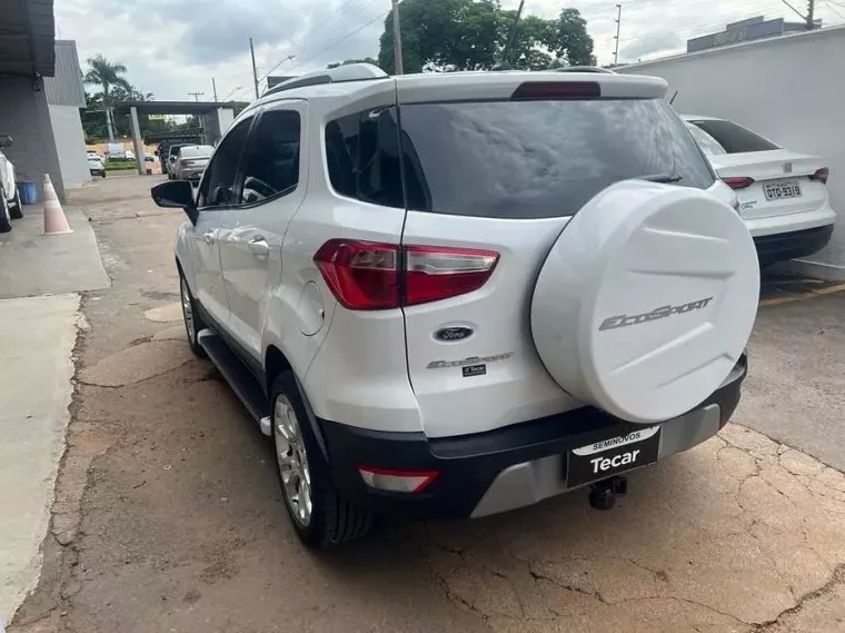 Ford Ecosport Branco 2