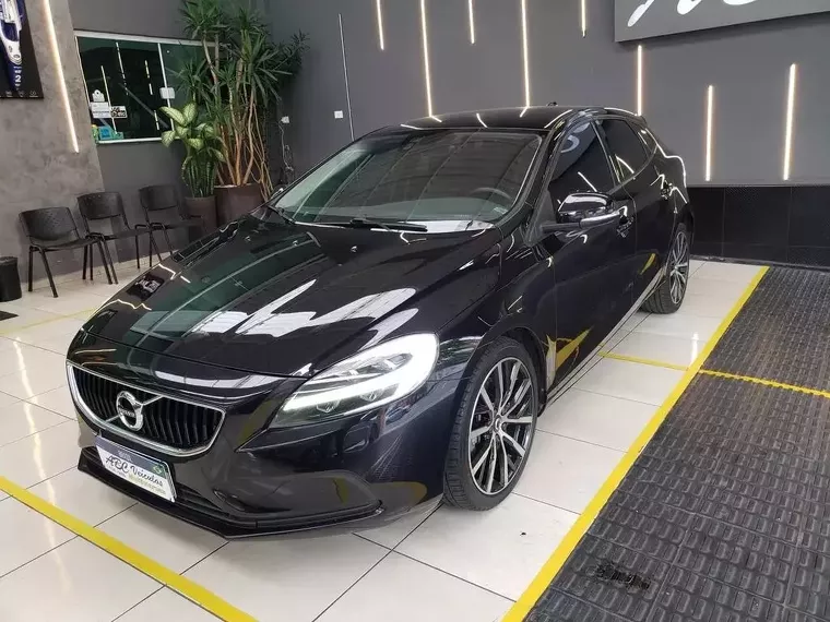 Volvo V40 Preto 11