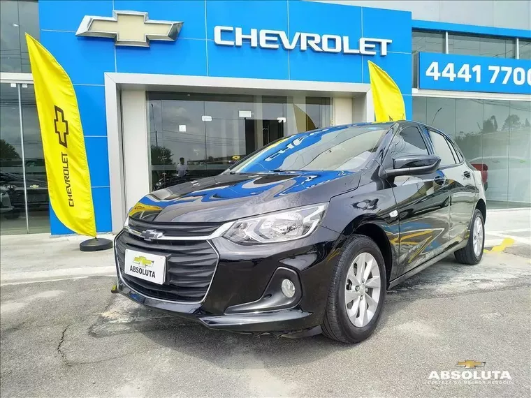 Chevrolet Onix Preto 5