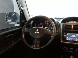Mitsubishi Pajero TR4