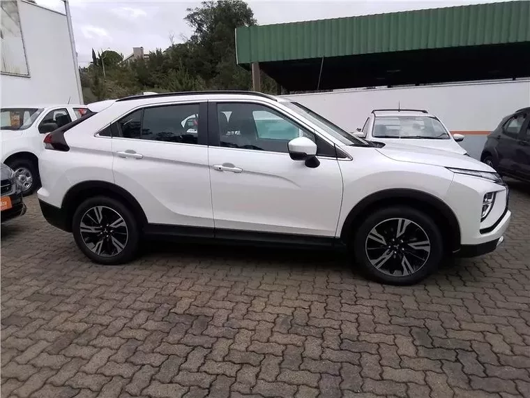 Mitsubishi Eclipse Cross Branco 6