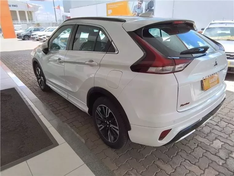 Mitsubishi Eclipse Cross Branco 3