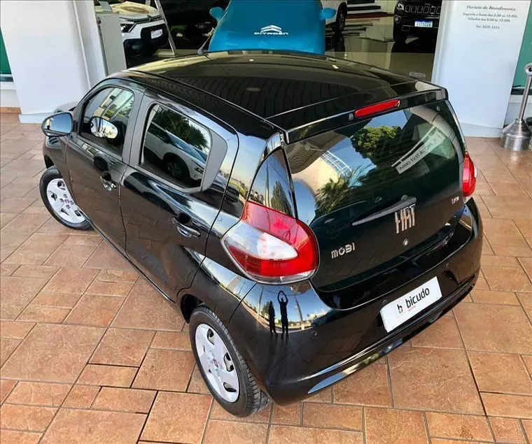 Fiat Mobi Preto 1