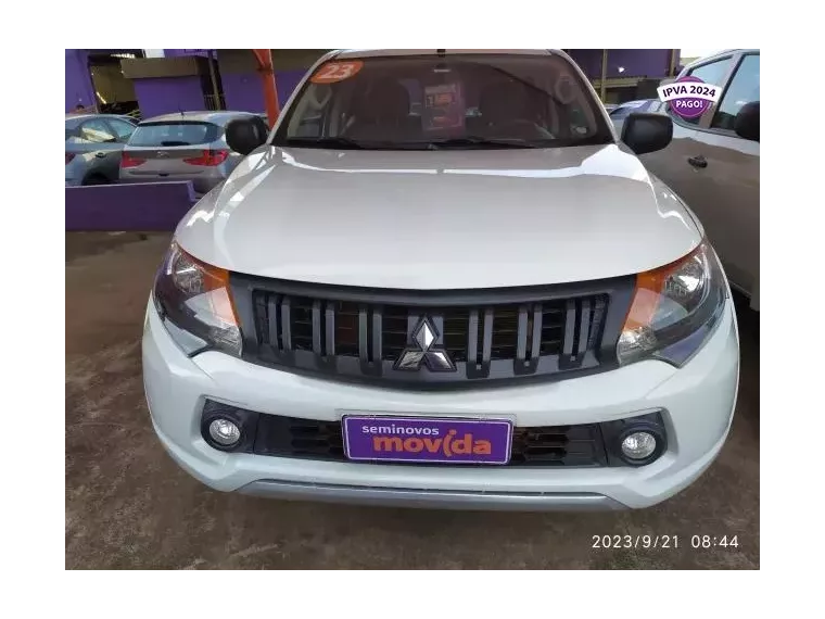 Mitsubishi L200 Branco 3