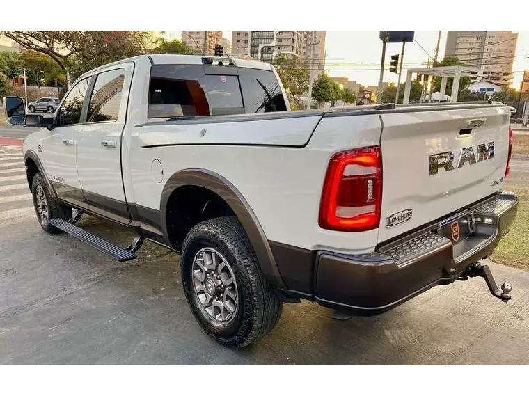 RAM 3500 Branco 4