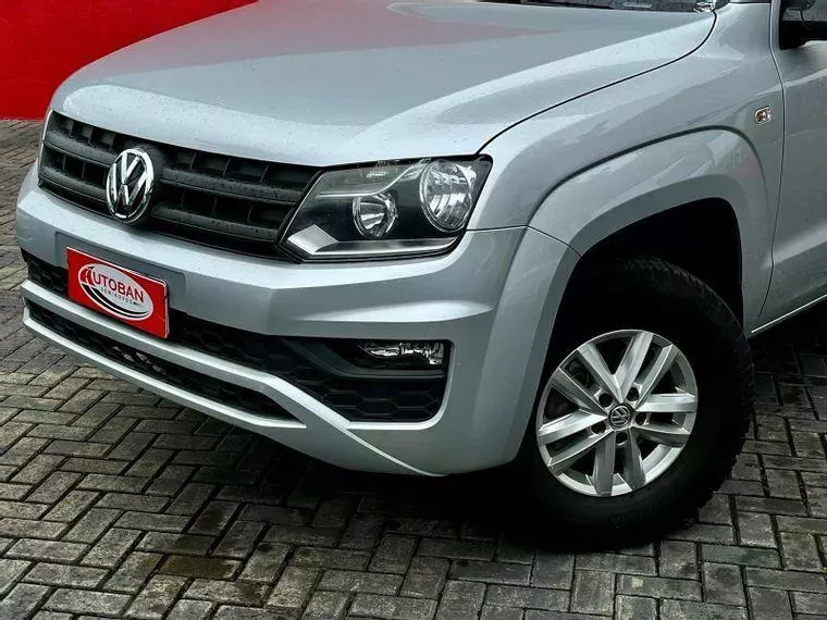 Volkswagen Amarok Prata 3