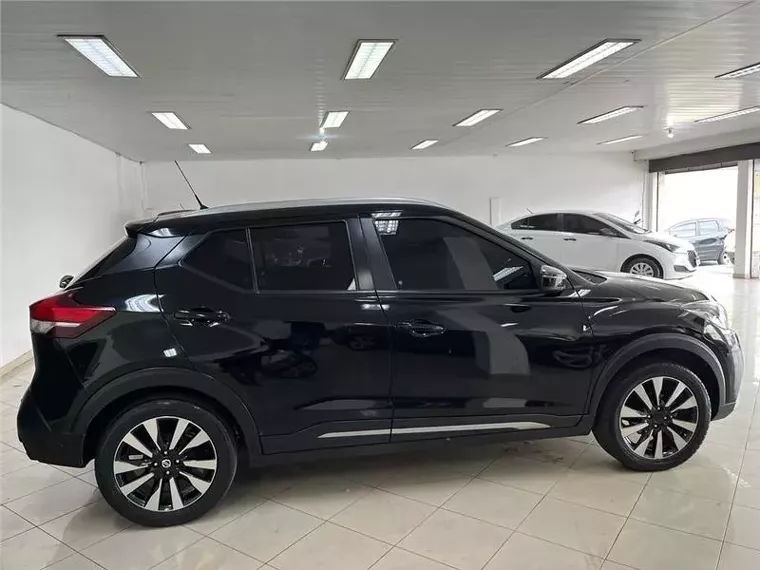 Nissan Kicks Preto 15