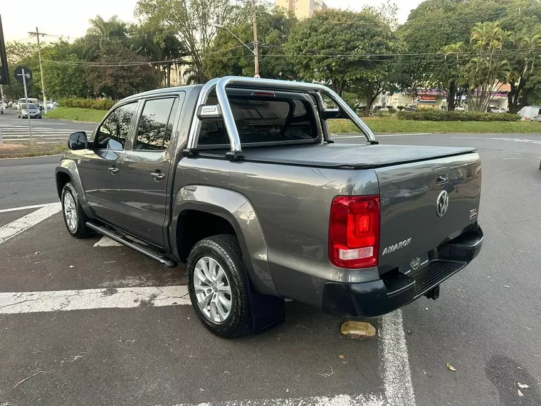 Volkswagen Amarok Cinza 10