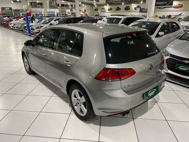 Volkswagen Golf Prata 12