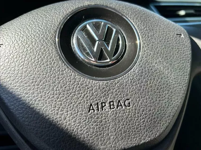 Volkswagen Voyage Prata 9