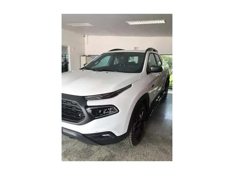 Fiat Toro Vermelho 5