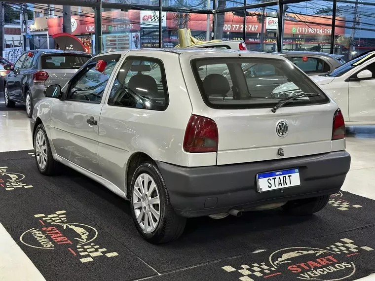 Volkswagen Gol Prata 6