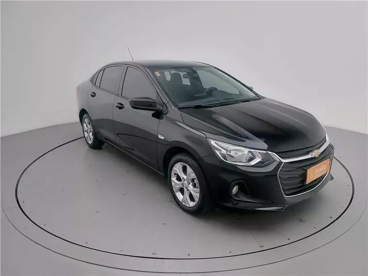 Chevrolet Onix Preto 2