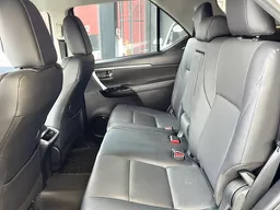 Toyota Hilux SW4
