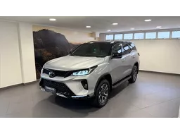 Toyota Hilux SW4