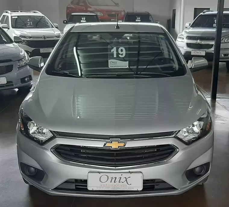 Chevrolet Prisma Prata 12